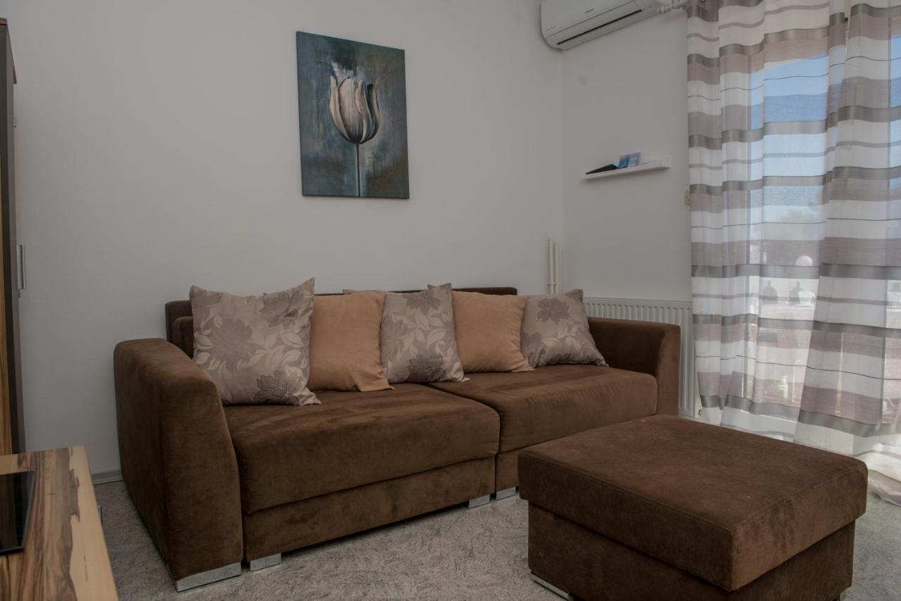 Apartmani Fila Врси Екстериор снимка