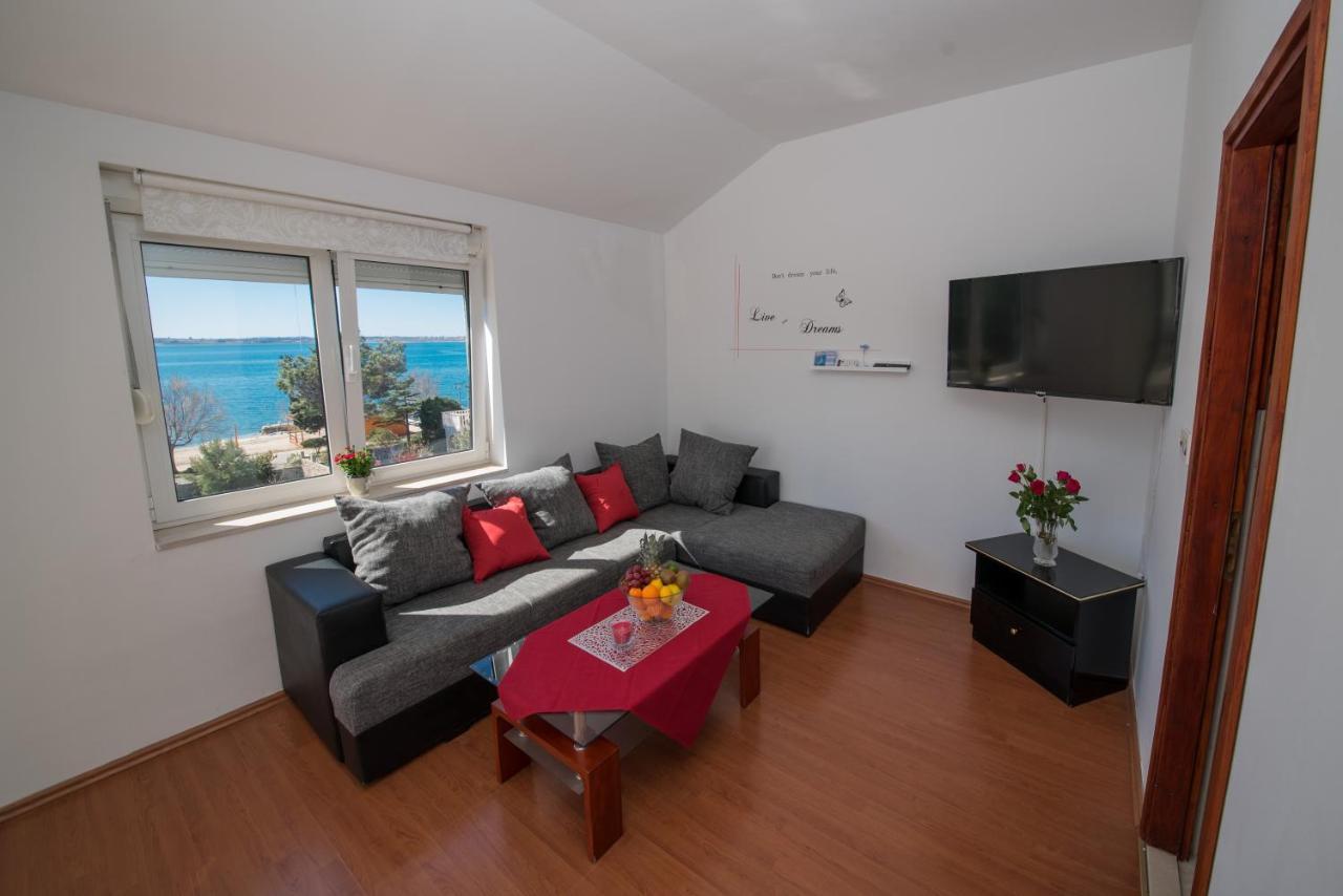 Apartmani Fila Врси Екстериор снимка